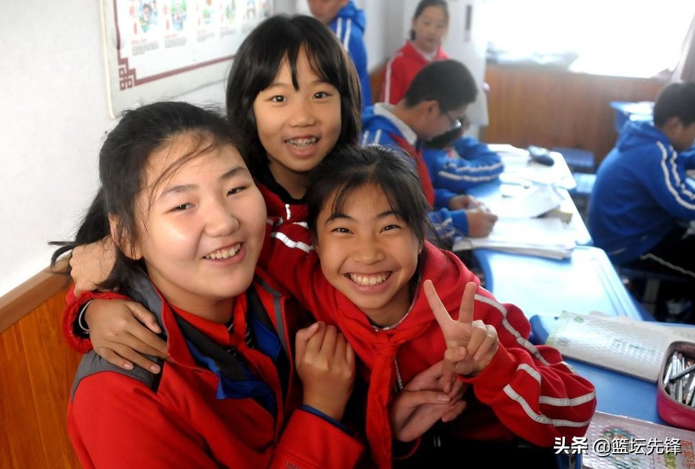 恭喜中国女篮 2米26 女姚明 横空出世 或全力冲击wnba 资讯咖 恭喜中国女篮 2米26 女姚明 横空出世 或全力冲击wnba 资讯咖