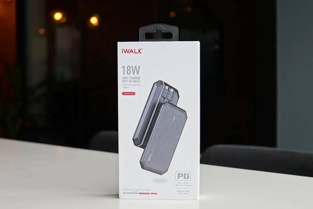 拯救用电恐慌的双机党，iWALK自带线充电宝实战体验