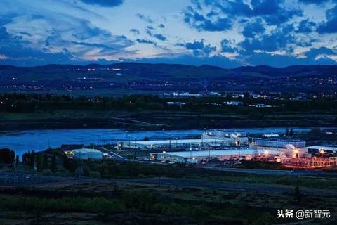 谷歌的20岁有点焦头烂额，40图看透20年