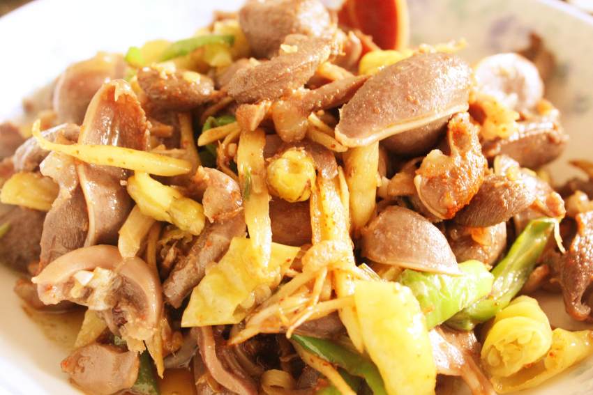 Sichuan specialties, pickled pepper duck gizzards iNEWS