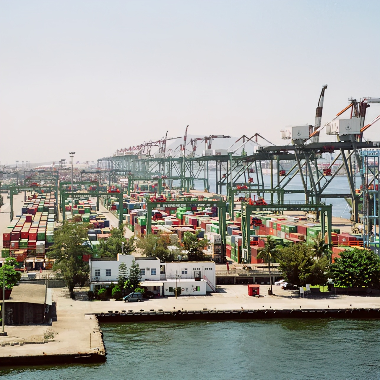 苏伊士运河出事意味着什么 | 地球知识局