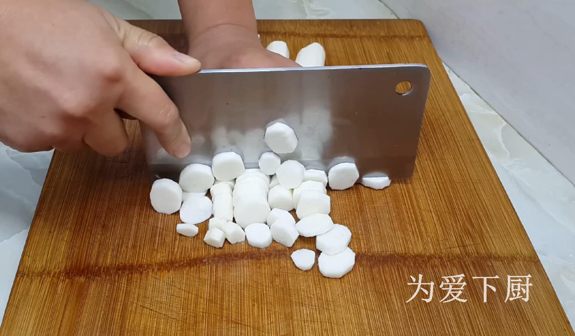 山藥別再煮著吃了，加半斤麵粉，做出創意小油條，學會能開店了
