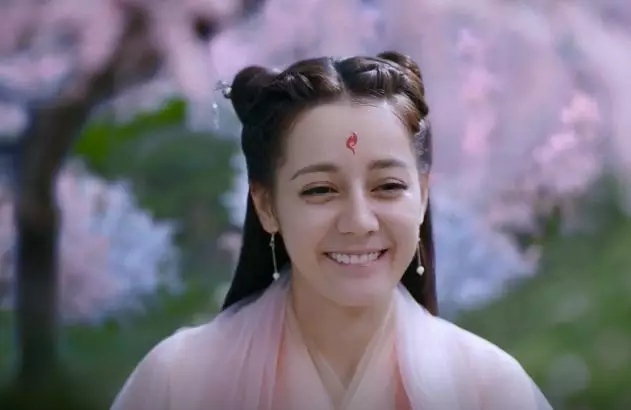 《极限挑战6》开播！迪丽热巴回归颜值下降，法