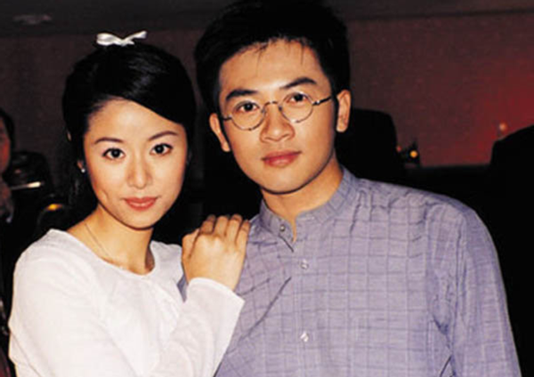 低調十幾年，47歲蘇有朋老婆身份曝光，原來是大家熟悉的人