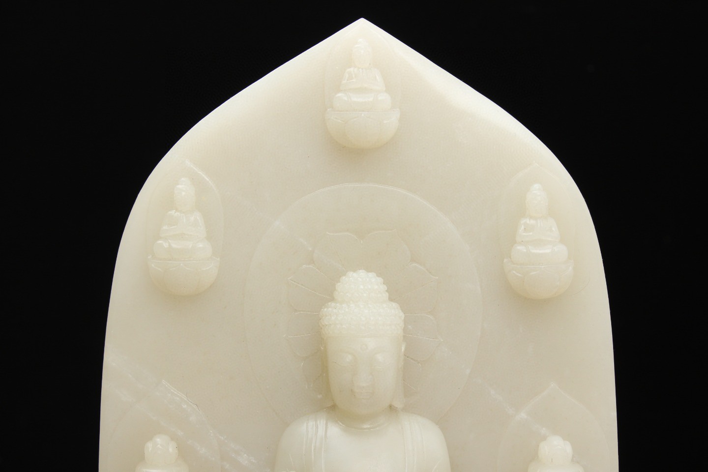 ��κ������Ħ���