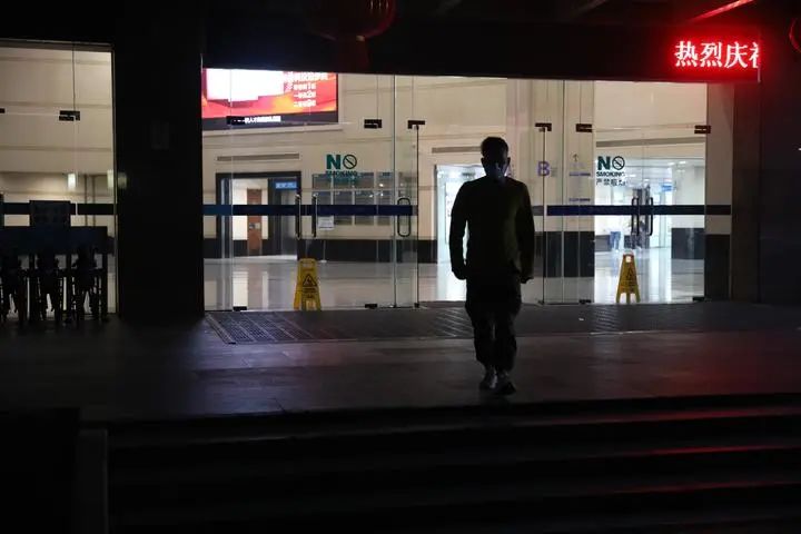 我有一事，生死与之！杭州36岁男子红着眼笑了：我不悲情，我得活着努力赚够500万