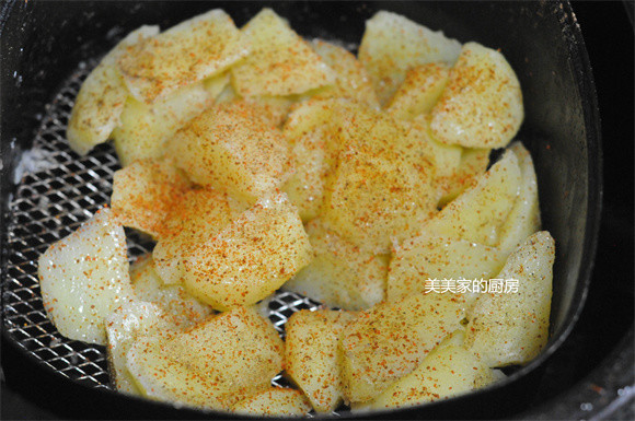 三伏天，真是愛極了土豆這個吃法，不煎也不炒，低油少鹽超健康