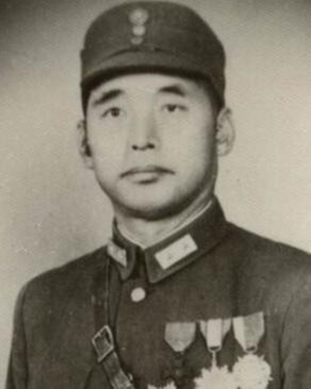 张克侠：蒋介石赐佩剑将军，潜伏敌营20年，起义