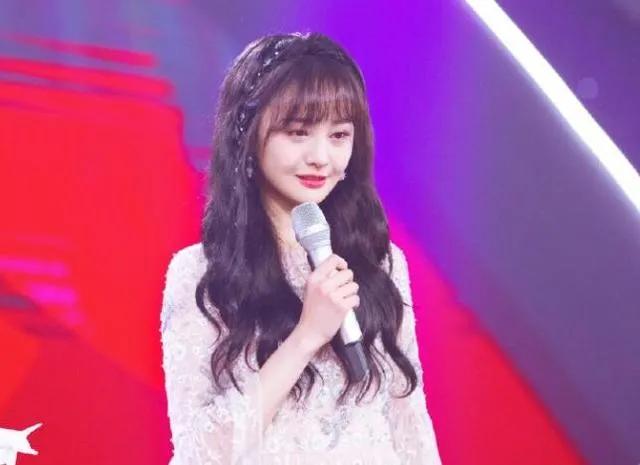 被封杀后郑爽该如何赚钱？看看现在的范冰冰、