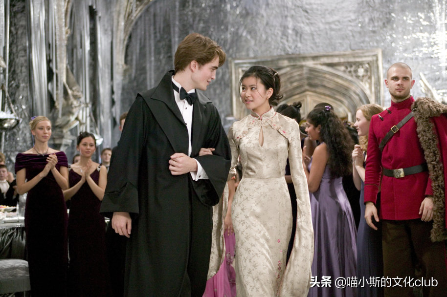 《哈利·波特》：當男巫們穿起禮服時，秒變魔法界的“白馬王子”