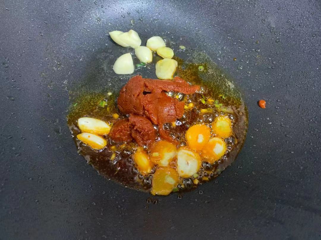 雞翅這樣煮，比可樂雞翅好吃，做法超簡單，孩子天天吵著要我做