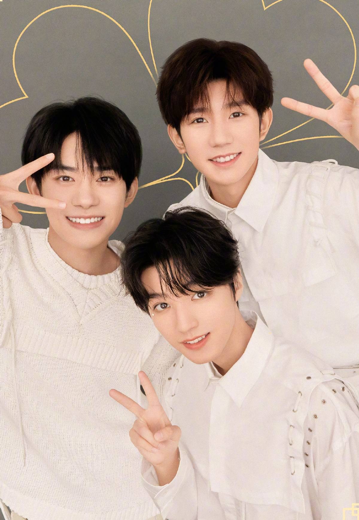 TFBOYS将解散只一人续约？经纪公司发文忙否认，各自发展工作忙