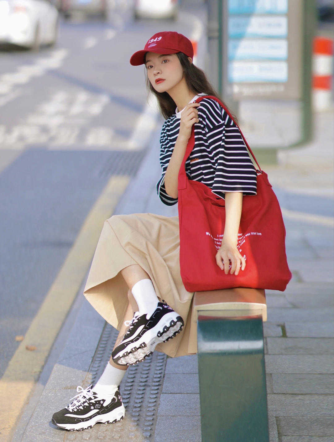 时尚和大牌没啥关系，颜色搭配对了，依然能穿出高级感，漂亮大气