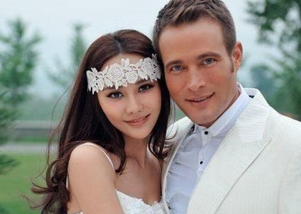 谢霆锋的前妻，吴奇隆的前妻，刘恺威的前妻，