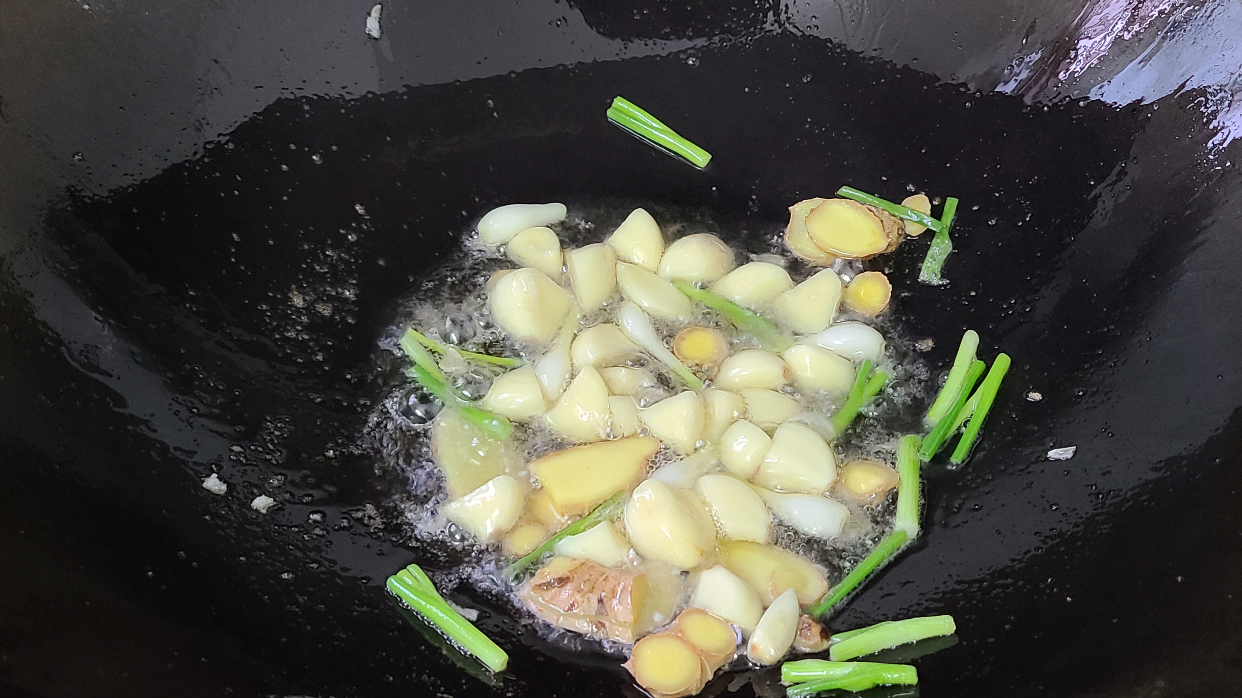 鱼肉我最爱这种做法，香味浓味道好，好吃又下饭，看着都想吃