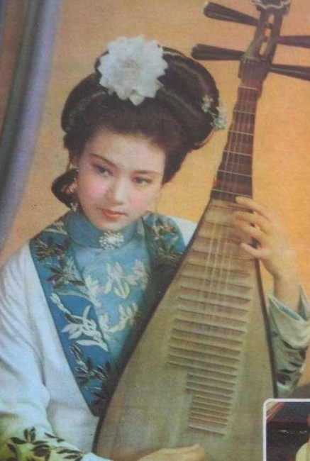 “悲情女皇”潘虹新剧开播，66岁的她至今单身无