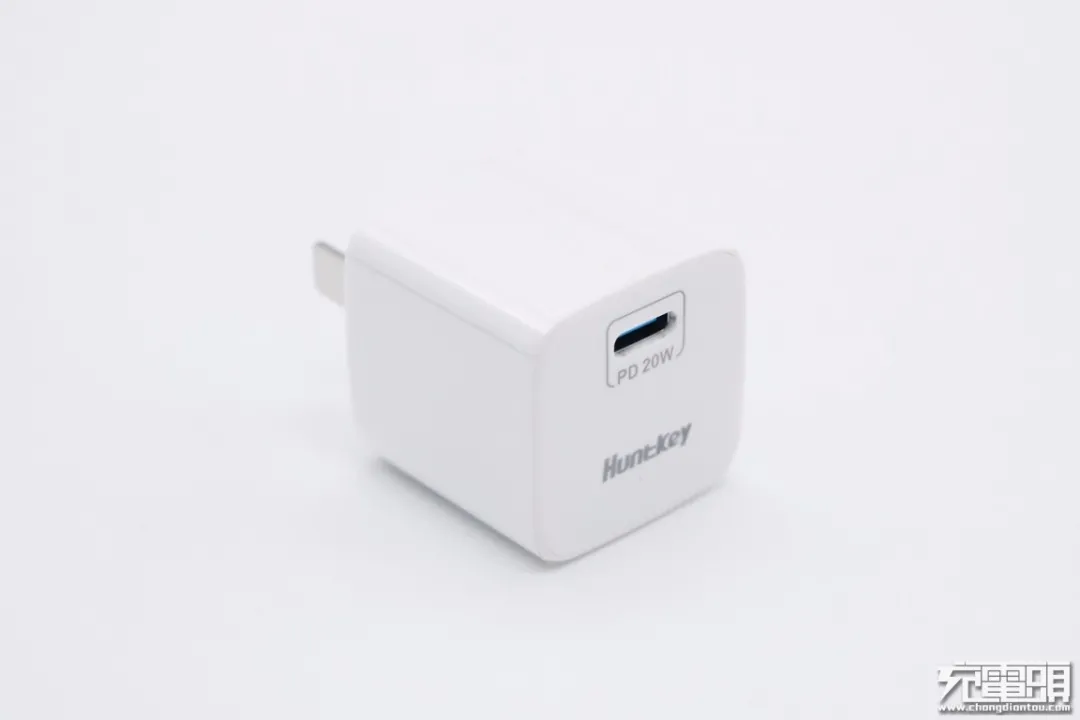 iPhone 13新机即将发布，35家工厂推出上百款快充新品