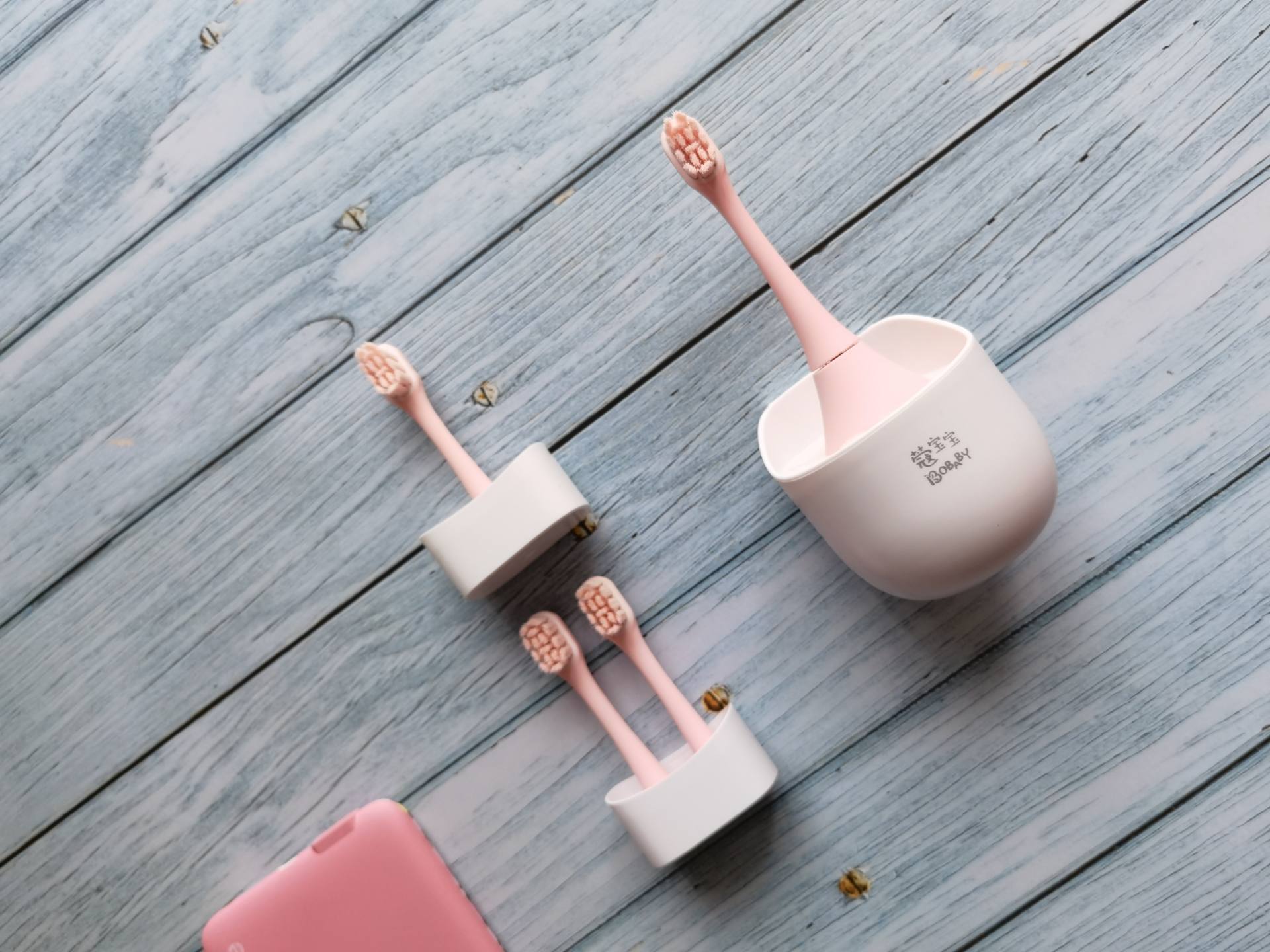 儿童电动牙刷怎么选？COMBO咸蛋超人联名款贴心呵护宝宝稚嫩牙齿