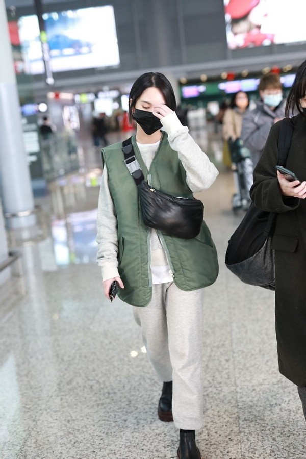 杨丞琳终于隔离结束，如愿见到李荣浩，身穿抹