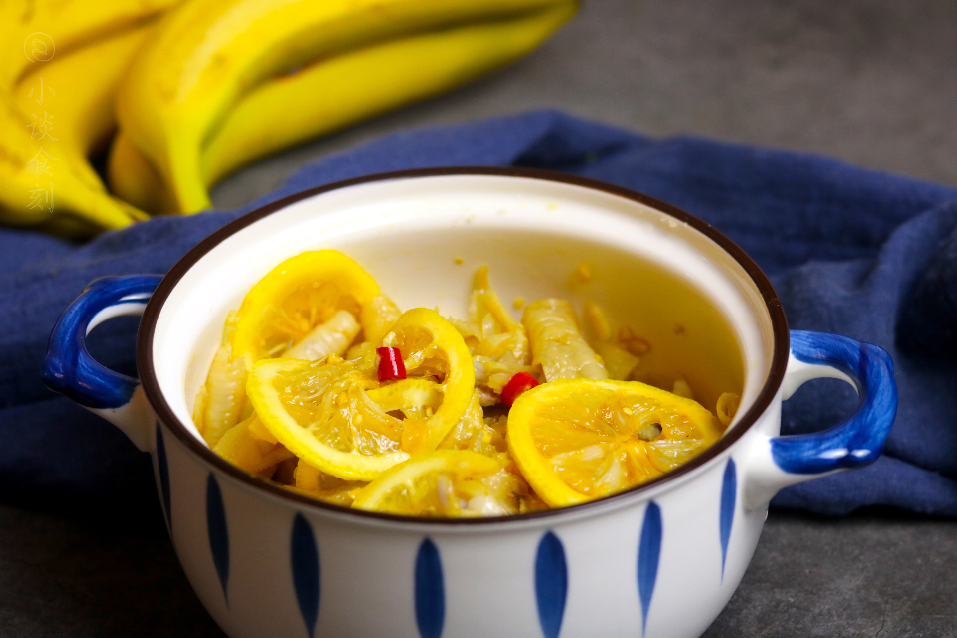 Does claw of the chicken that do not have bone go how bone? Teach you " one aspic 2 delimit 3 push " , go the key member is only, the novice also can be done