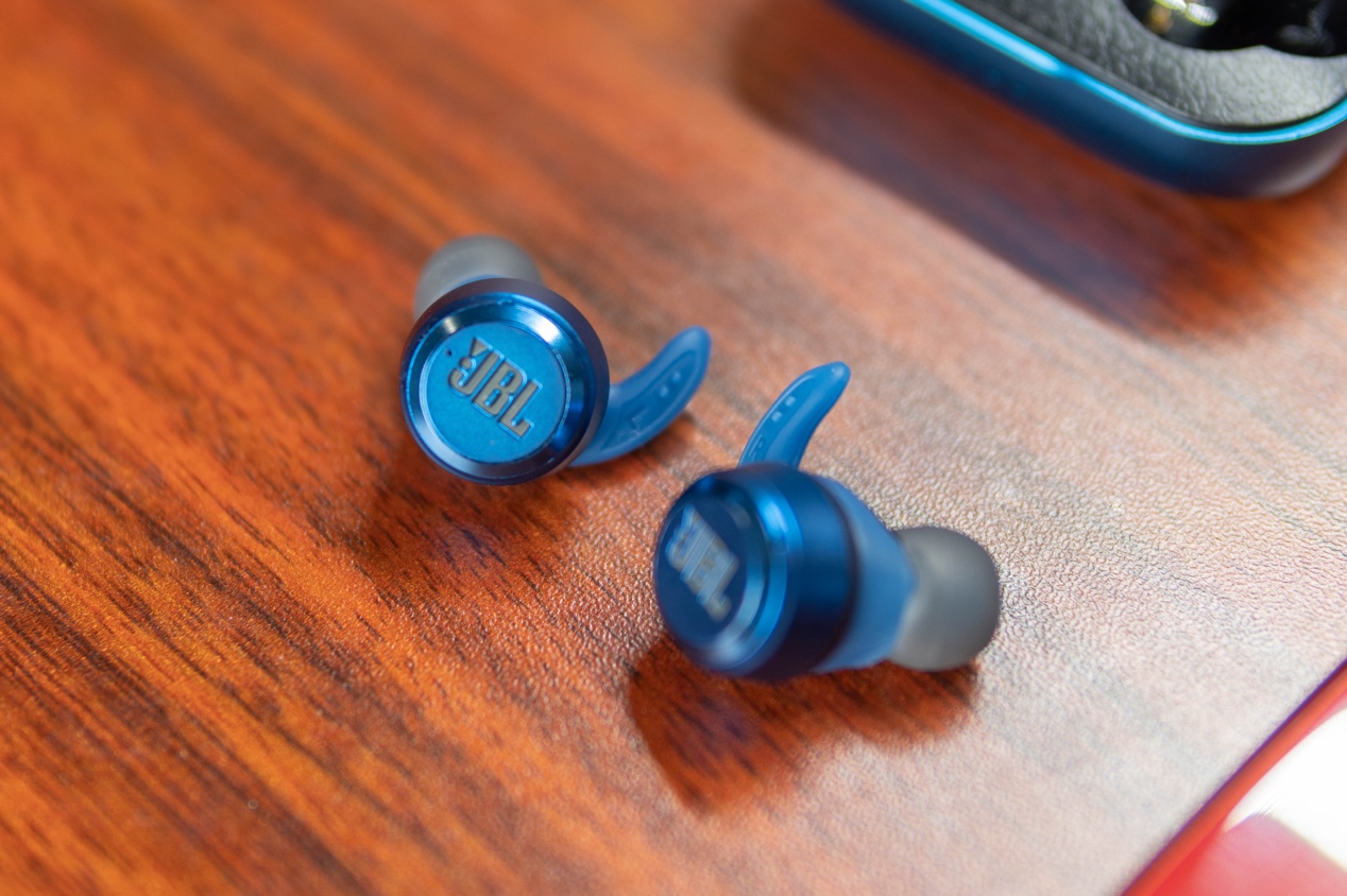 运动出街两手抓，JBL T280 Plus真无线蓝牙耳机上手