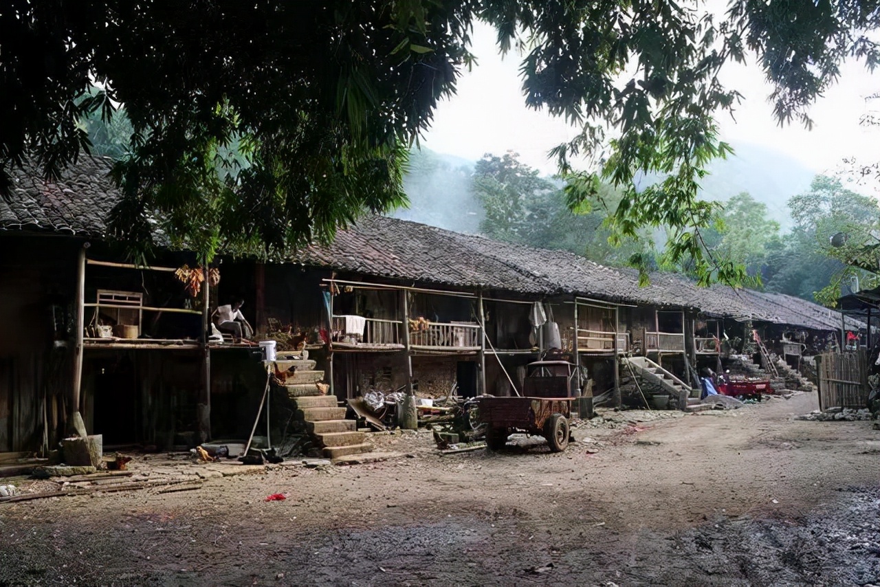 The dwelling form of our ancestors in ancient times "Cave dwellings