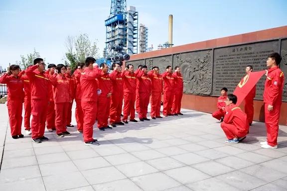 大港油田特别策划 石油工人心向党“大片”来袭，这516秒，超燃