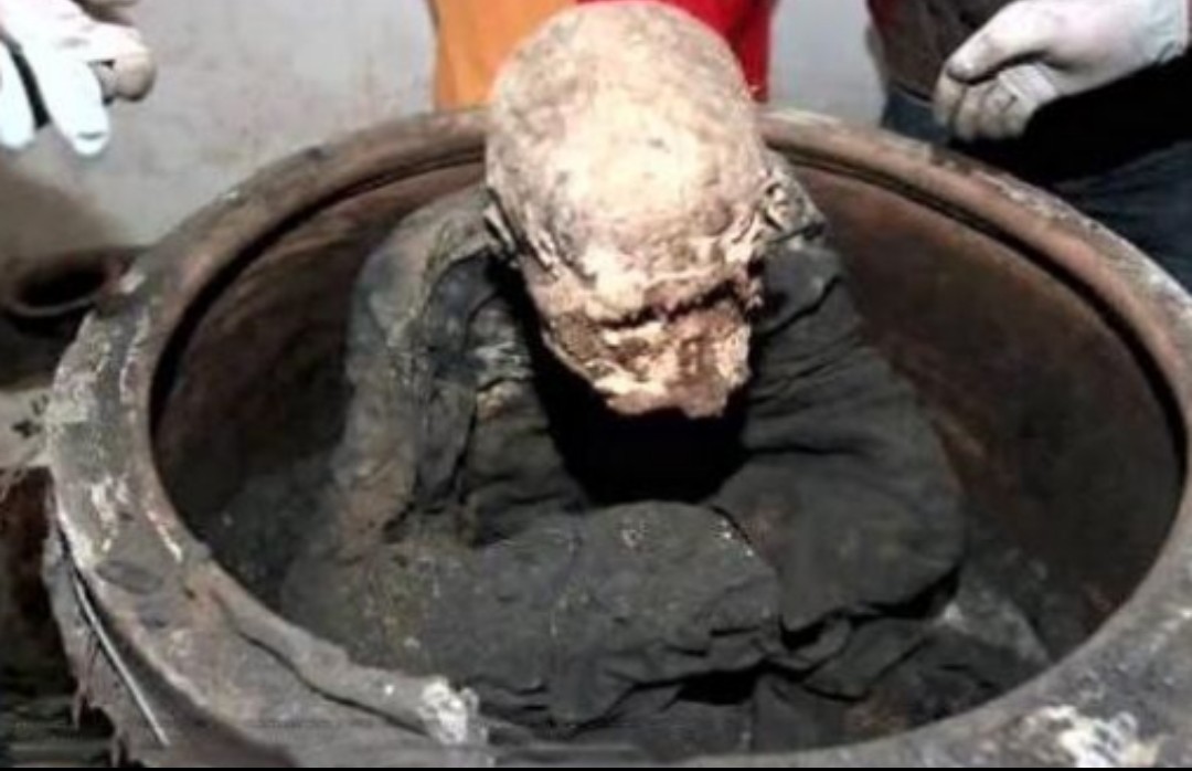 1000年后，嵩山大法王寺现肉身佛像，为何吸引大