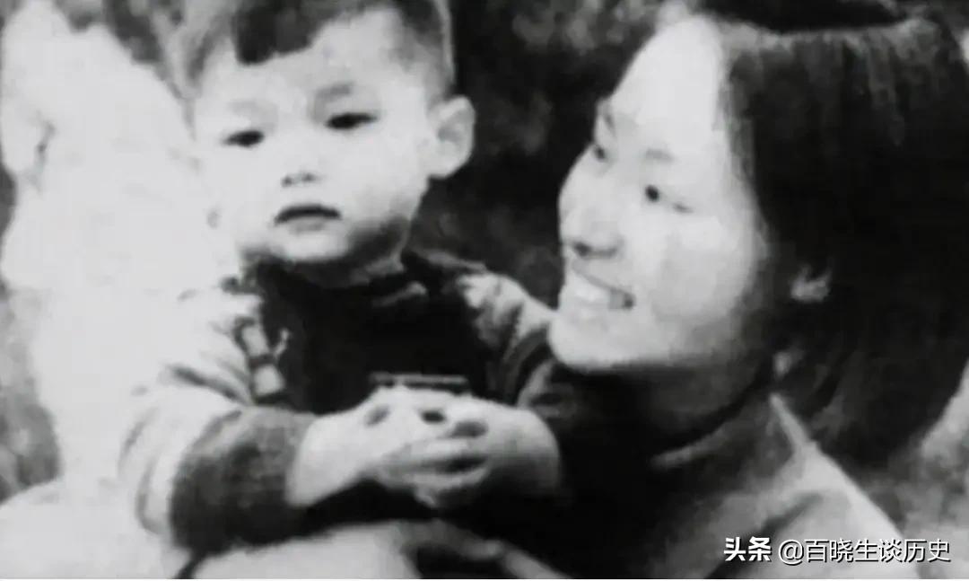 新四军师长彭雪枫：37岁英勇牺牲，62年后，儿子