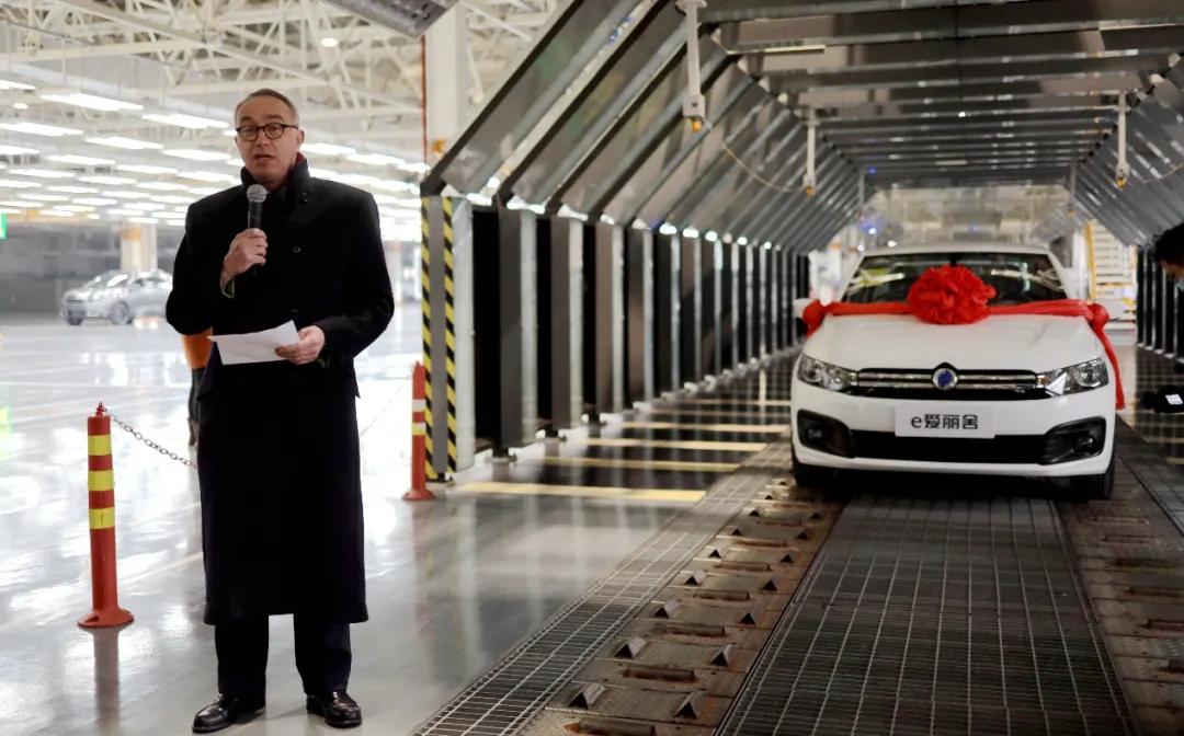 爷青回！童年记忆中的“富康”出租车开始交付