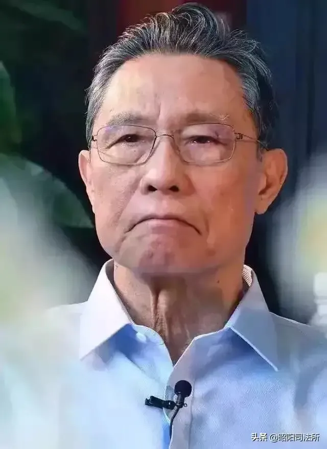 13岁女孩的战役宣言,00后用深情表白祖国!
