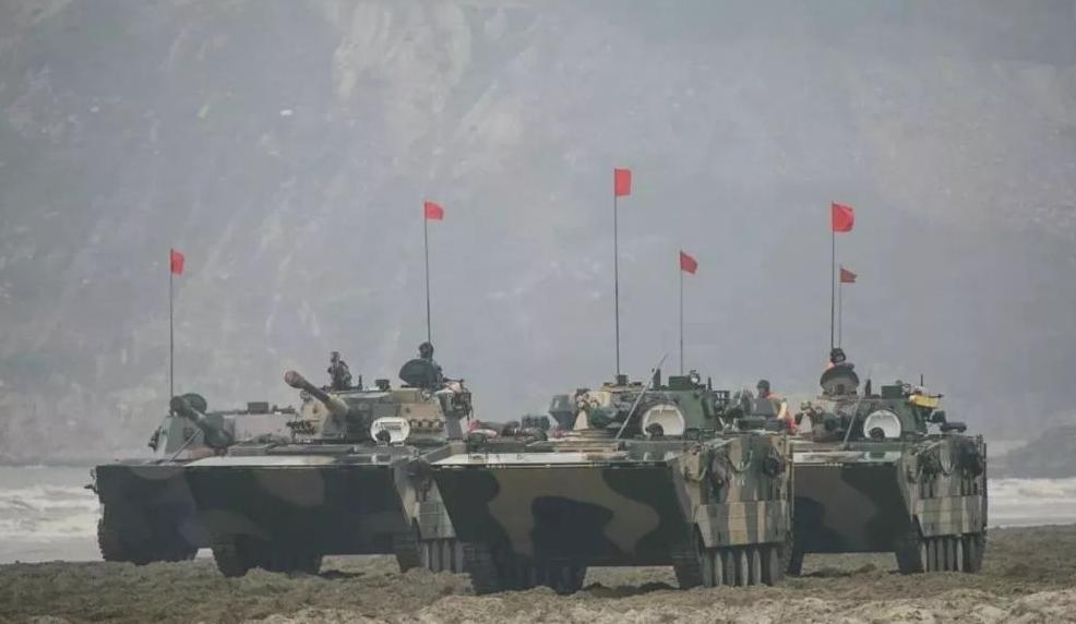 若碰紅線恐失去耐心，中國不斷提升兩棲戰力，軍機頻繁巡航台海