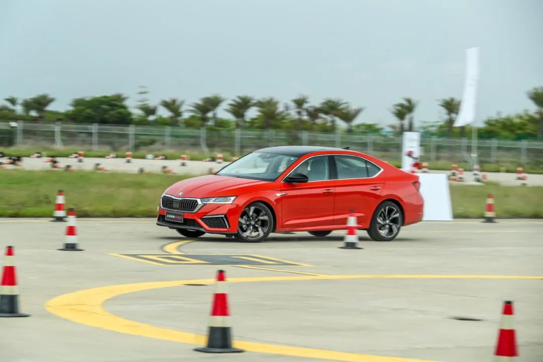 售价13万、空间堪比中型轿车，这款德系品牌车型换代后变化巨大