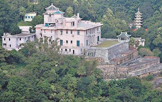 先亏19亿，再亏400亿，“买下半个英国”的李嘉诚亏惨了？