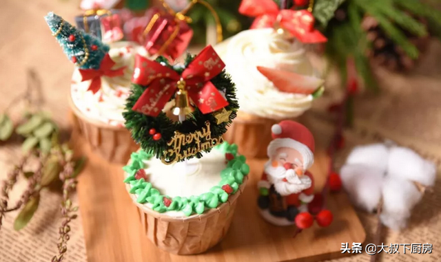 The Christmas cookbook of uncle home: Wheat fragrance cake, loose and goluptious, do easily simply, family loves to eat