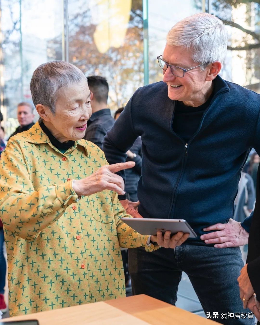 81岁自学代码做手游，苹果大会最年老的「新秀程序员」