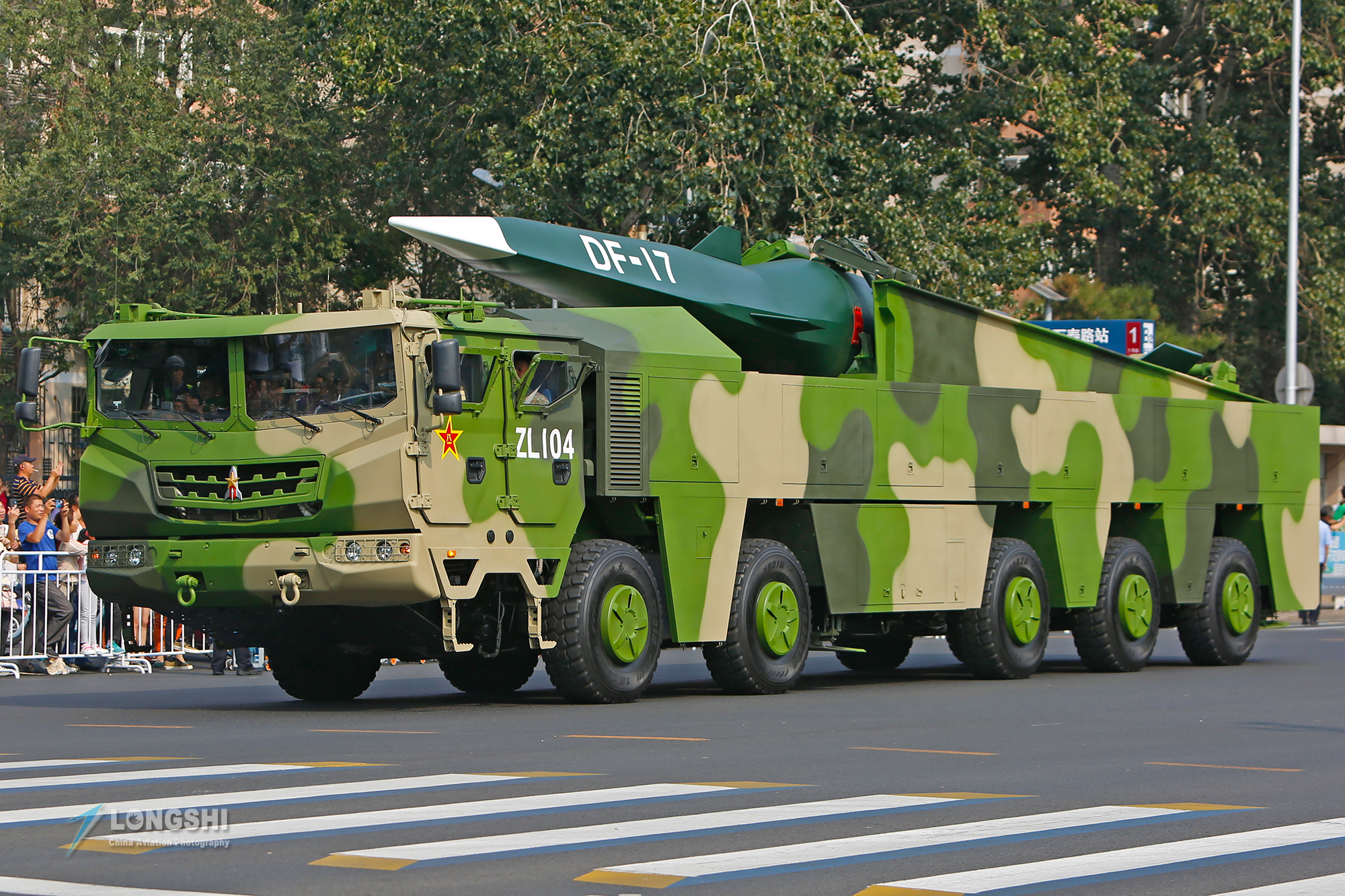 中国不首先使用核武器，要让美国断掉动手念想，不对称装备成关键