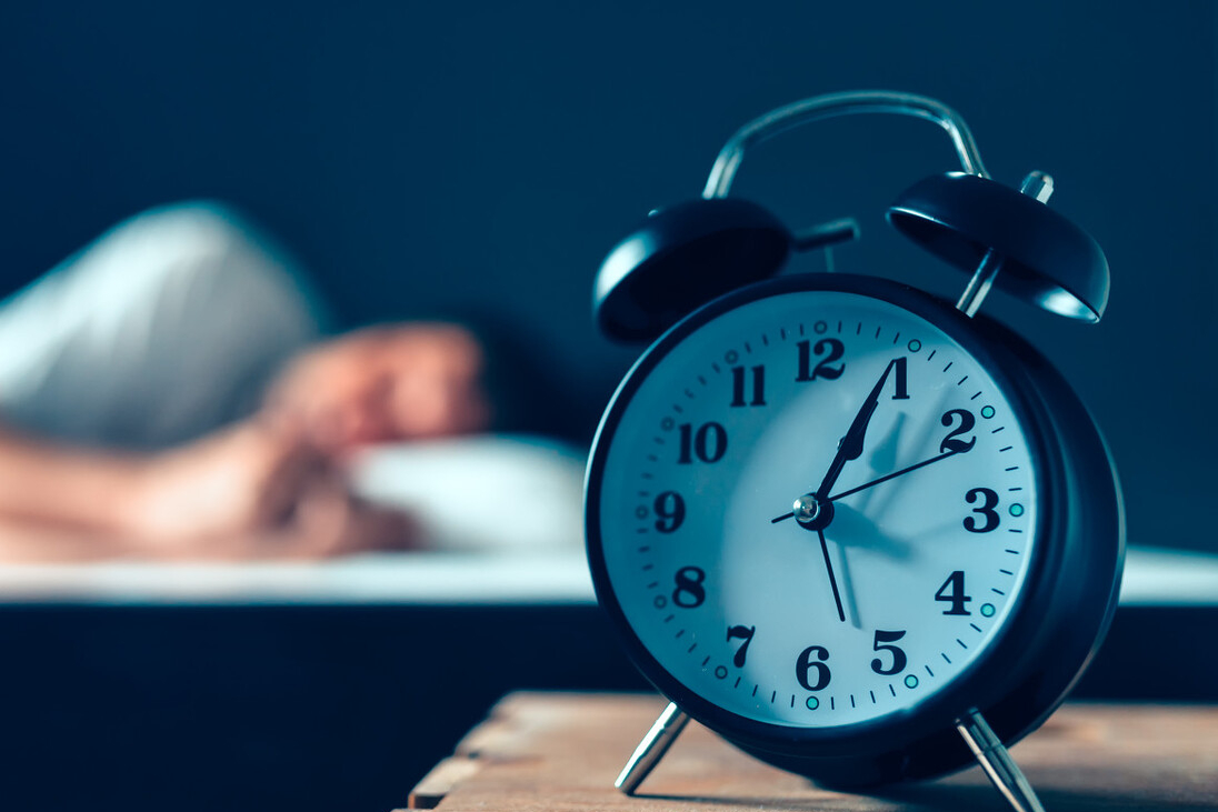 經常3、4點醒來，很難再入睡？ 醫生：或是4種病，建議儘早排查