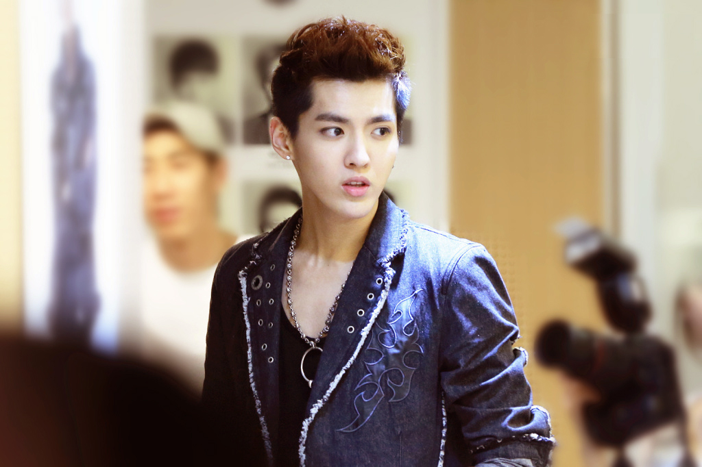 Wu Yifan had already doomed his ending, his father was absent, and his  mother was doting - iMedia