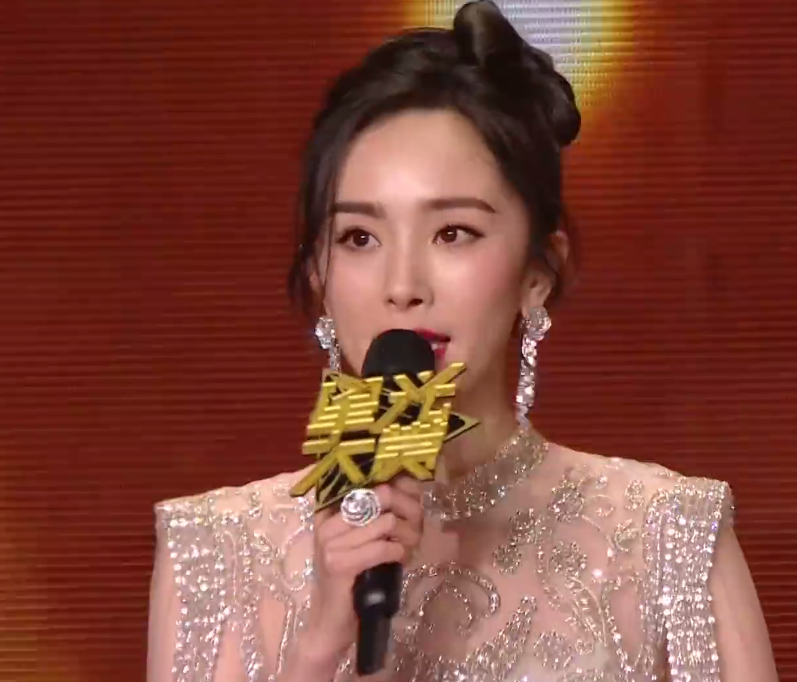 有人暗暗发糖，有人尴尬互动，星光大赏内场真