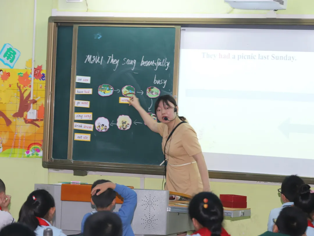 走进南小 见证成长丨天府新区南湖小学2021春家长开放日活动