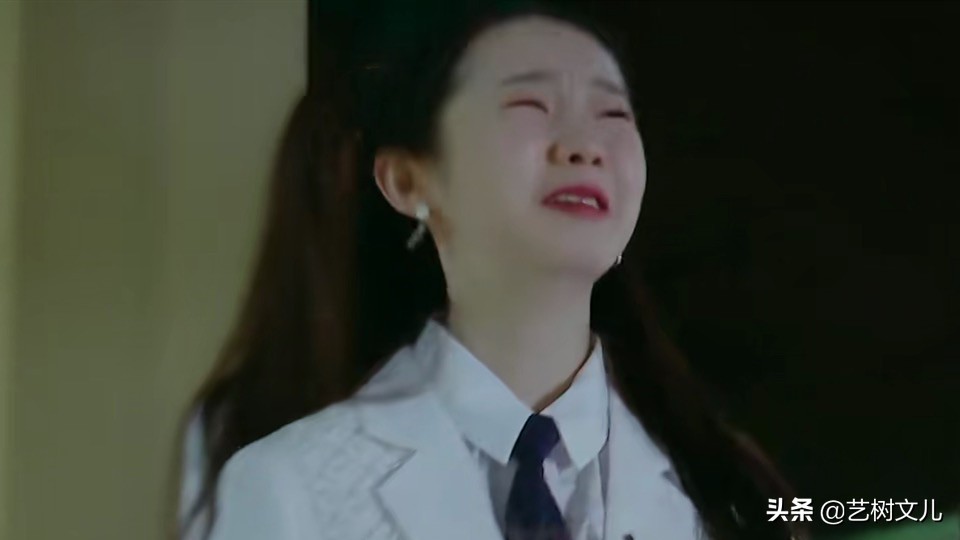 学员全体落泪之时，张艺凡却笑了？这才是真实的她？
