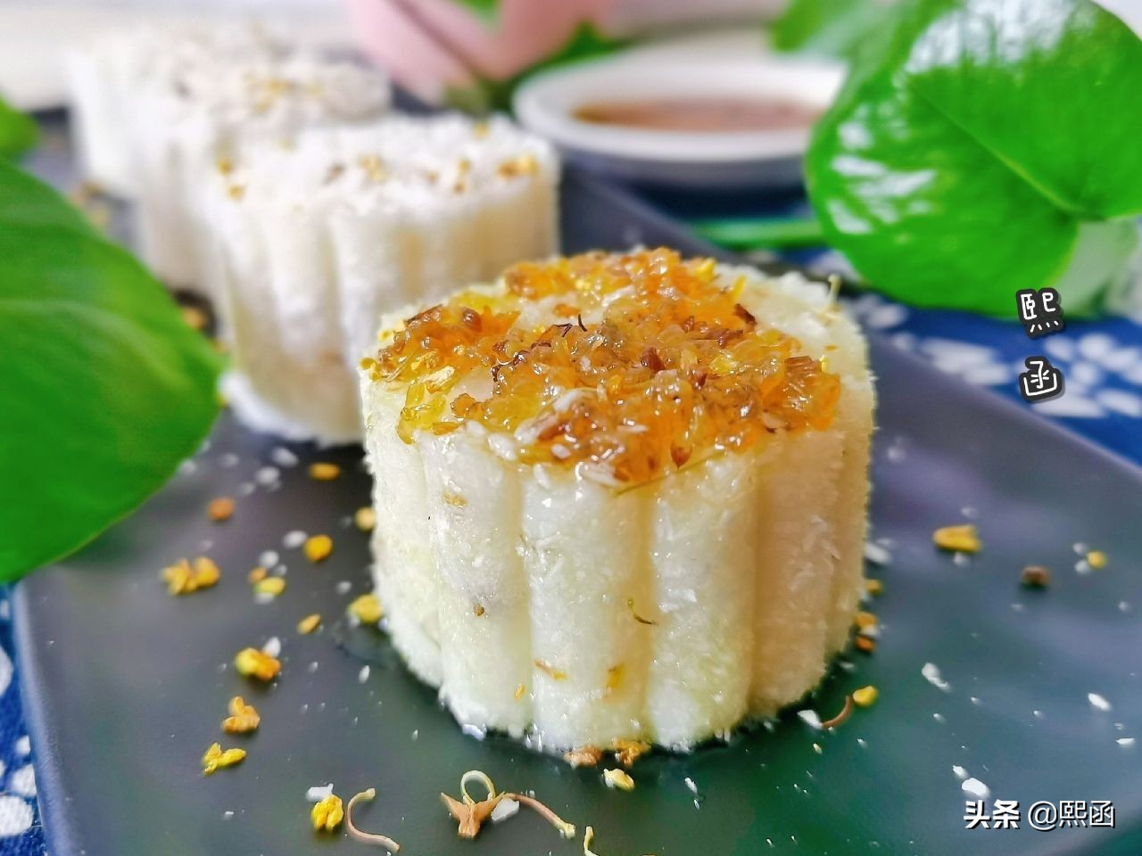 After autumn, eating yam is the most nourishing. Add a handful of sweet-scented osmanthus to make cakes. A bite is sweet and not greasy.