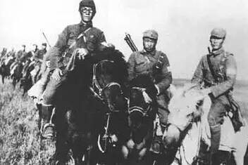 决战张家口，蒋军中将、少将，你看看我、我看