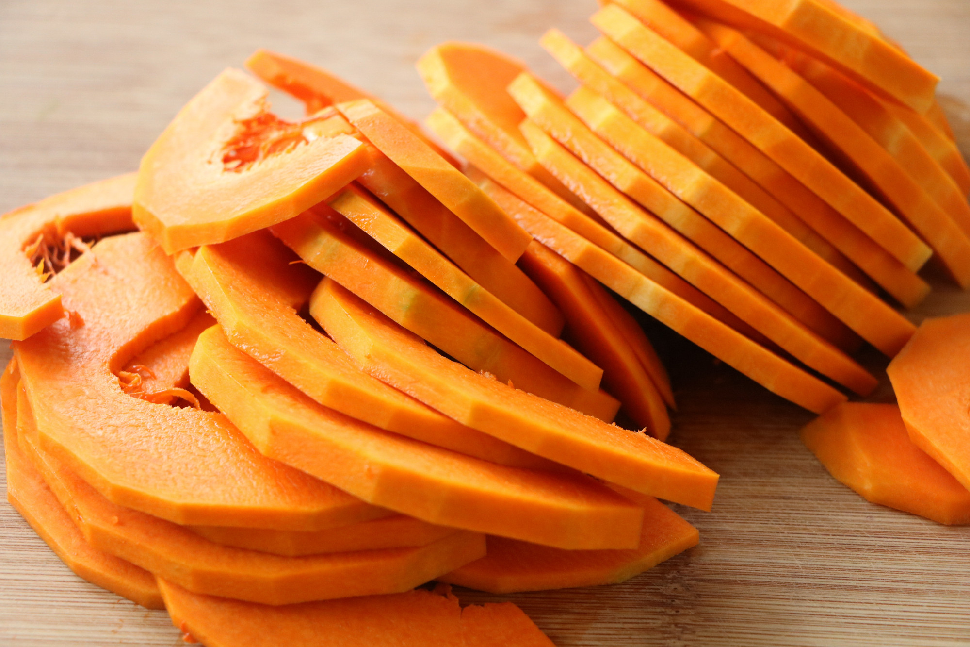 饭店必点的主食，比发糕好吃，比馒头营养，在家简单易做，好吃