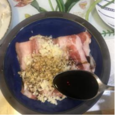紧实的牛肉搭配嫩滑的豆腐，满满一锅汤，暖心又暖胃
