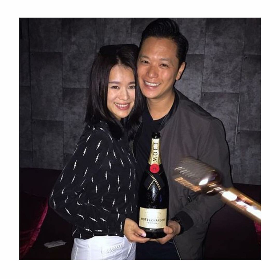 女主外男主內？ 胡杏兒產後一個多月就復工，李乘德輔導兒子有耐心