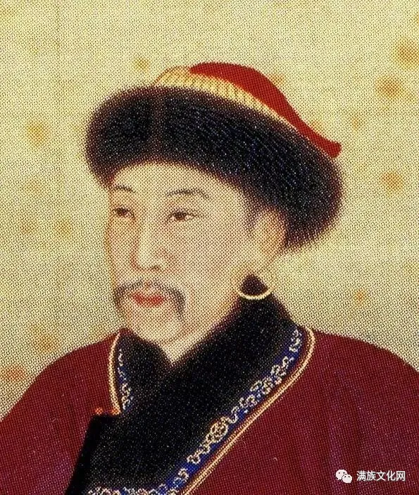 满族耳饰习俗：一耳三钳