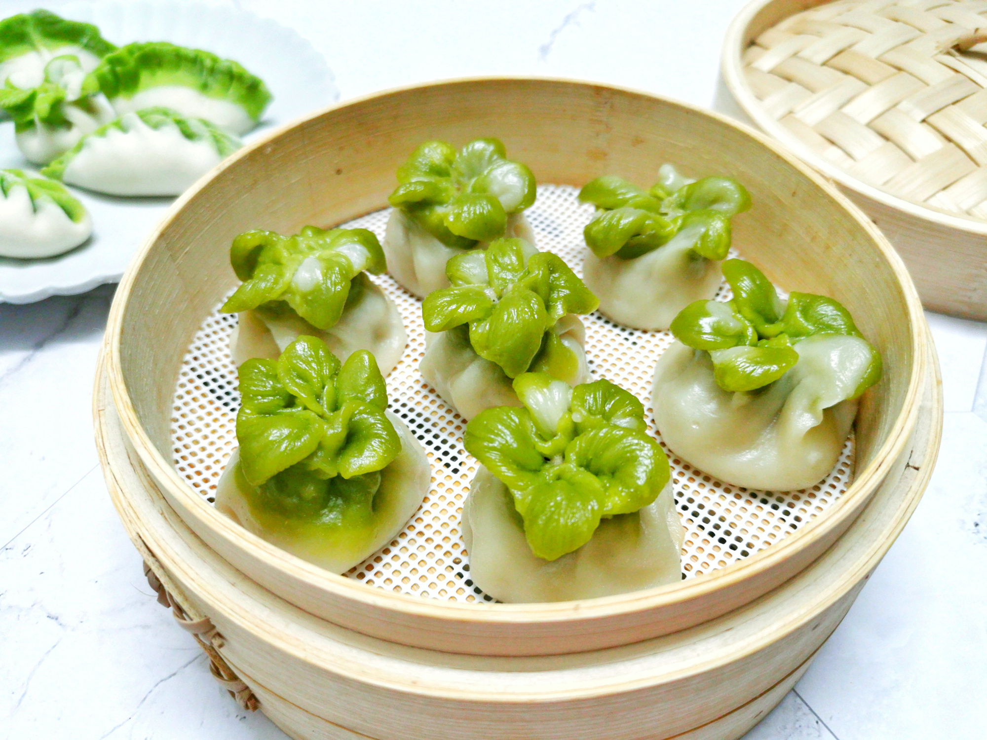 Teach you how to make emerald cabbage dumplings. My husband can eat two