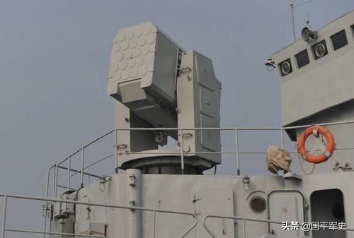 关于海军新驱逐舰：吨位将放大至9000吨，舰载武器配置将是现成的